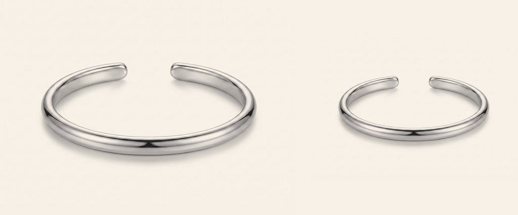 Rose Bangle Mother and Mini sizes shown to scale